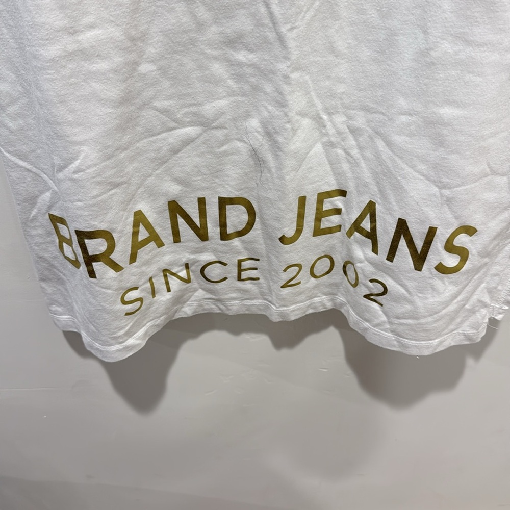True Religion Logo Tee - Picture 4 of 8